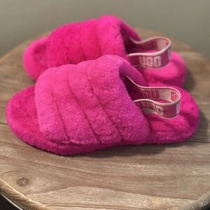 UGG Girls Fluff Yeah Pink Slide Size 2